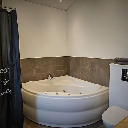 Luksuriost Sommerhus Med Stor Have I Kaldred Vakantiehuis *