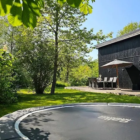 Luksuriost Sommerhus Med Stor Have I Kaldred Vakantiehuis